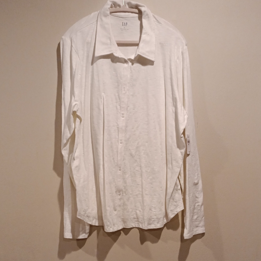 GAP White Button-Down Casual Shirt